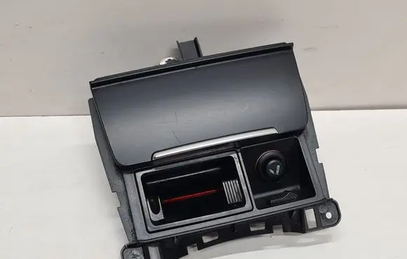 Audi Q5 SQ5 Ashtray (front) 8K0857951