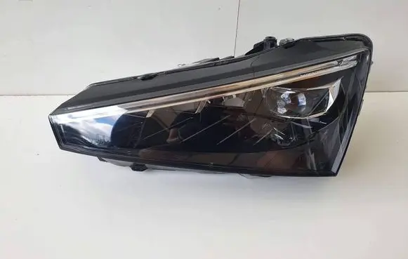 Skoda Scala Headlight/headlamp 657941015A