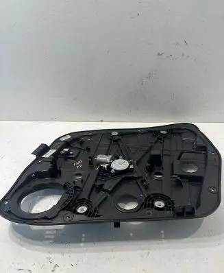KIA Soul Front door window regulator with motor 82480B2120 S112000P00FR