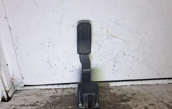 Mercedes-Benz Sprinter W906 Accelerator throttle pedal A9063000404 0280755023 ZGS011Q014