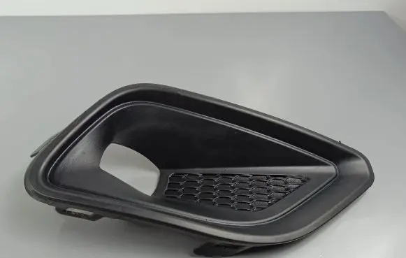 Jeep Cherokee Front fog light trim/grill 68287998AA