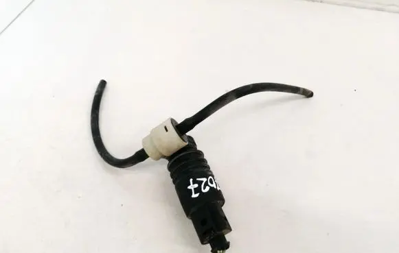 Audi A3 S3 8L Windscreen/windshield washer pump