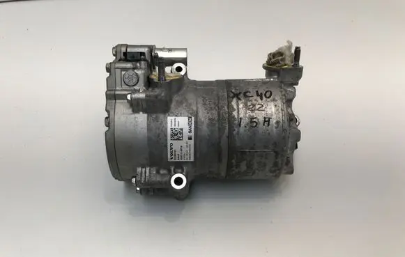 Volvo XC40 Air conditioning (A/C) compressor (pump) 32333913 P32333913 T0537003254