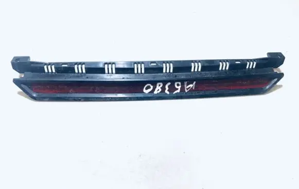 Volkswagen PASSAT B5 Third/center stoplight s302e1531