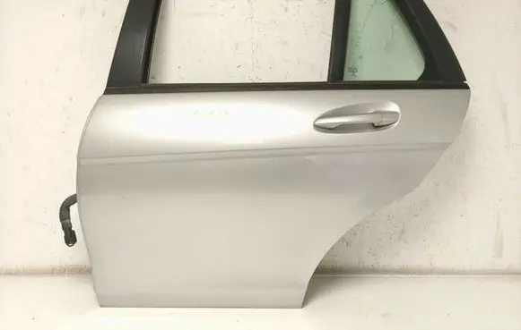 Mercedes-Benz C W204 Rear door
