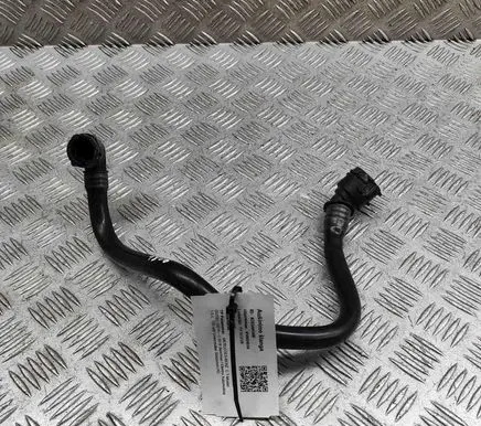 Mercedes-Benz C W205 Engine coolant pipe/hose A2642000001