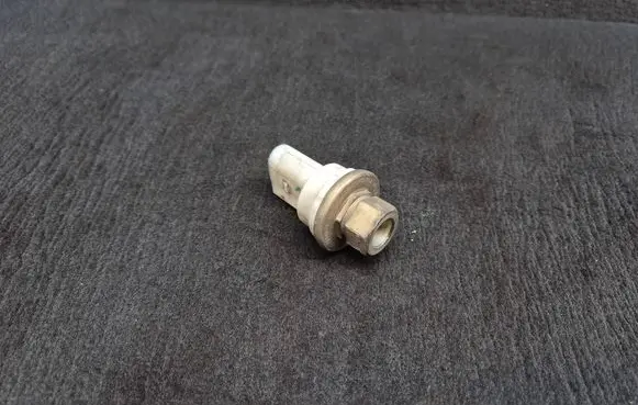 Audi A6 S6 C6 4F Air conditioning (A/C) pressure sensor 4F0959126A 4F0959126B 5Q0959126B