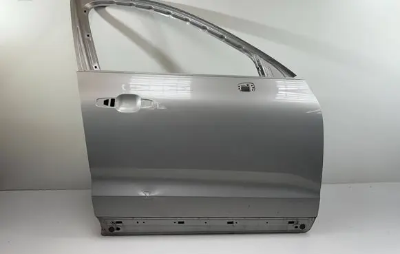 Volvo XC60 Front door 