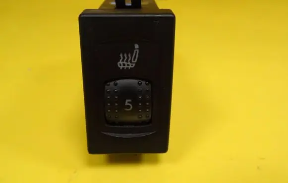 Volkswagen PASSAT B5 Seat heating switch 3B0963564
