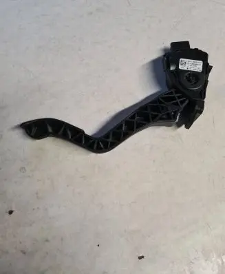 Peugeot 308 SW Accelerator throttle pedal 9681844480 10062009 6PV00994901