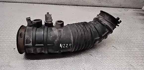 Ford Explorer Air intake duct part 