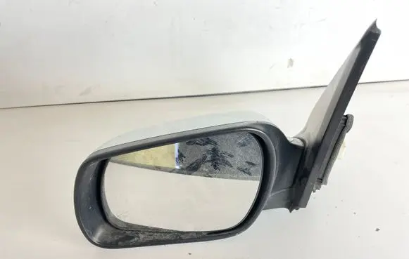 Mazda 2 Front door electric wing mirror