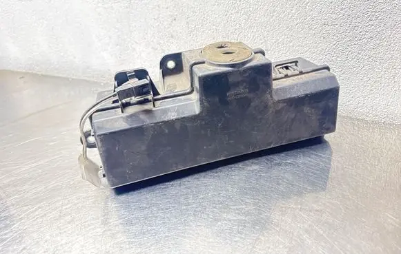 Opel Insignia A Tailgate hydraulic pump motor 13279362 GMT3710 A033451