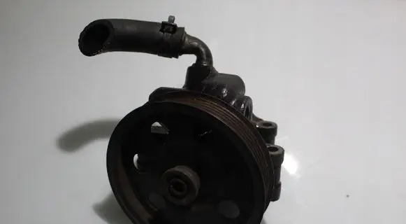 Ford Focus Power steering pump