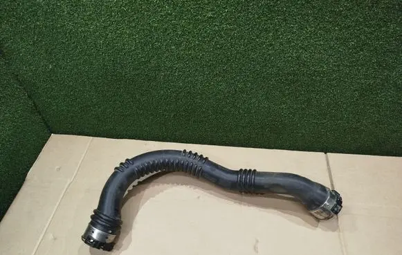 Renault Trafic III (X82) Intercooler hose/pipe 144608128R 93867727