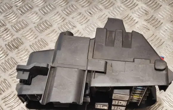 Volvo XC90 Fuse module 30797010