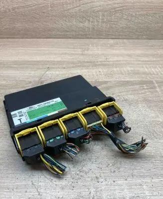 Ford Mondeo Mk III Comfort/convenience module 3S7T15K600TB 5WK48752C T83SA