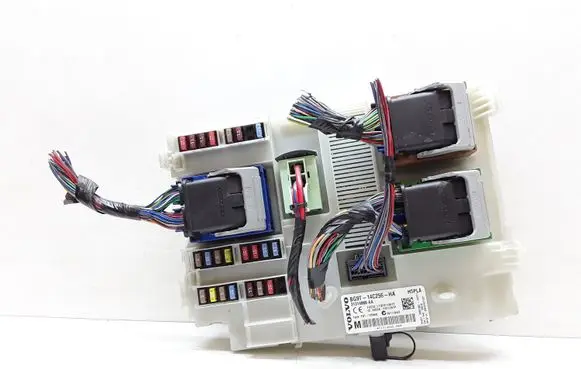 Volvo V70 Fuse module BG9T14C256HA 31314866AA 31314866