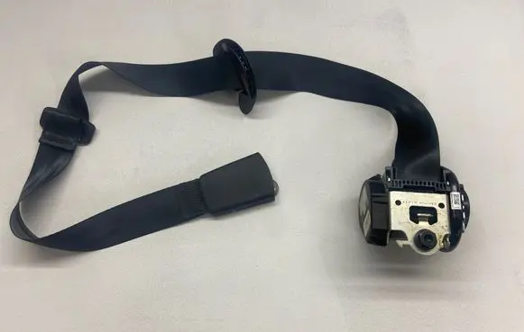 Peugeot 308 Front seatbelt