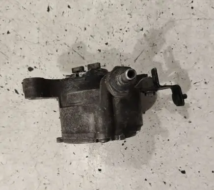 Peugeot 407 Vacuum pump D1651B