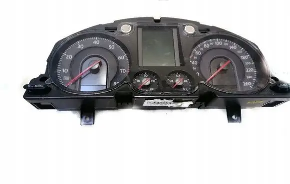 Volkswagen PASSAT B6 Speedometer (instrument cluster) 3C0920870T