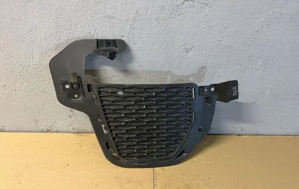 Land Rover Evoque I Front bumper lower grill GJ32-15A298-B