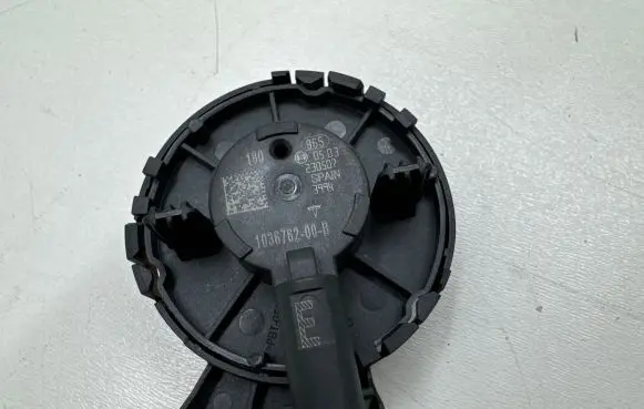 Tesla Model Y Airbag deployment crash/impact sensor 103676200B 230507