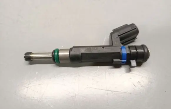 Renault Arkana Fuel injector 166005WK0A 222033001866 12447