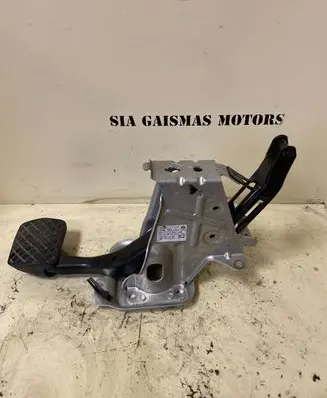 Volkswagen PASSAT B6 Brake pedal 1K1723057