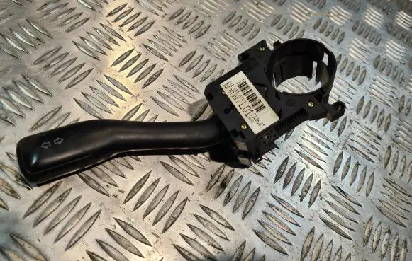 Skoda Fabia Mk1 (6Y) Indicator stalk 8L0953513G