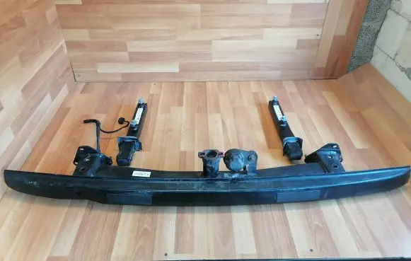 Mercedes-Benz B W245 Tow bar A1693100237 A1696101025 A1696100925
