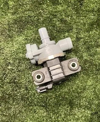BMW X5 G05 AdBlue injector 7441833