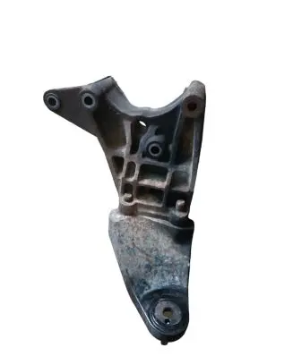 Hyundai ix 55 Engine mounting bracket