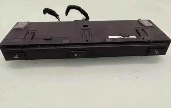 BMW 5 E60 E61 Seat heating switch 6952470