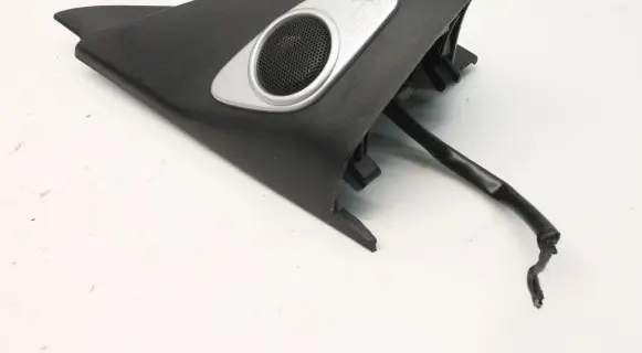 Mitsubishi Outlander Front door speaker 8720A009