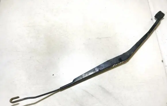 Toyota Avensis Verso Front wiper blade arm