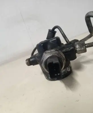 Ford Galaxy Fuel main line pipe 9D280DB