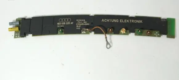 Audi A8 S8 D3 4E Aerial antenna amplifier 4E0035225AF