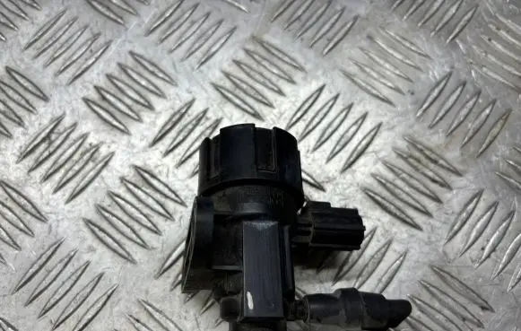Ford Mondeo MK II Turbo solenoid valve F57E9J459