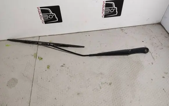 Volkswagen Transporter - Caravelle T5 Front wiper blade arm 7H1955410C