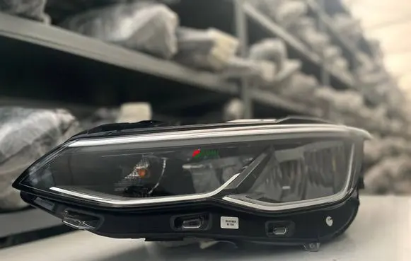Volkswagen Golf VIII Headlight/headlamp 5H1941059 5H1941005C