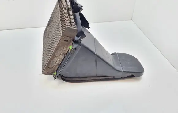Jaguar XF X250 Coolant radiator 9X2380049AC 9X238C465CC 9X238A107AD