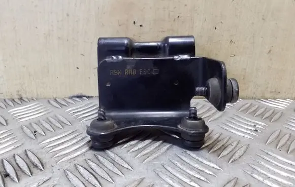 Hyundai i40 ABS pump bracket 