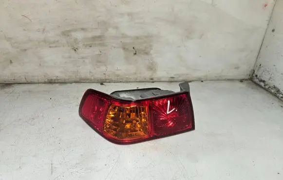 Toyota Camry Rear/tail lights 0630