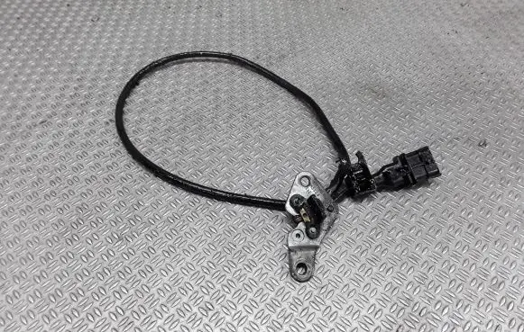 Opel Vectra C Camshaft position sensor 0281002213