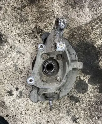 Volvo S80 Front wheel hub