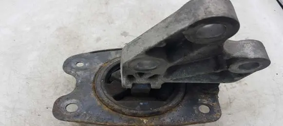 Chevrolet Captiva Engine mounting bracket NOCODE
