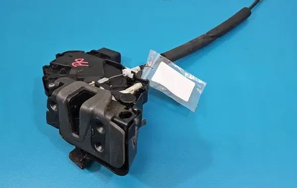 Land Rover Evoque I Front door lock 6W8A21812AF IMPRK1552620