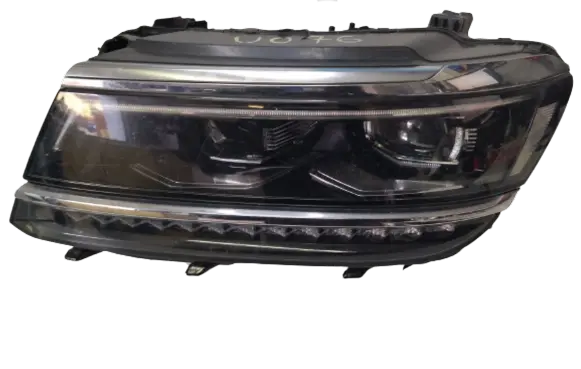 Volkswagen Tiguan Headlight/headlamp 5NB941081A