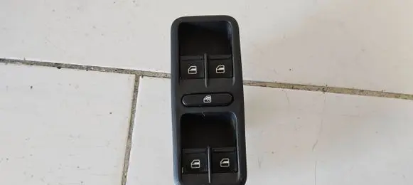Skoda Roomster (5J) Electric window control switch 5J0867171 8103907